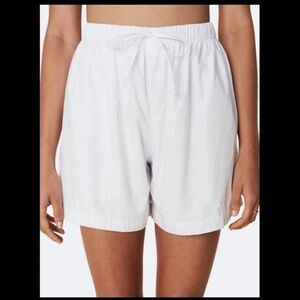 White Lenin Baggy Shorts With Elastic Waste & Tie